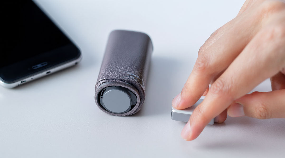Device Wraps vs Skins: Which Protects Accessories Better?